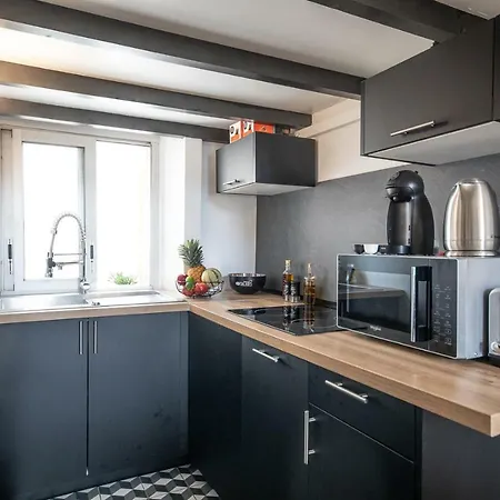 Ecrin Design A Deux Pas De La 아파트